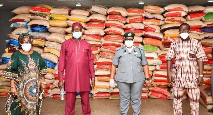 Shocking: FG Sends 1,800 Bags Of Infested Rice To Oyo As COVID-19 Palliatives