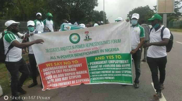 Angry Npower Beneficiaries Protest In Abuja (Photos)