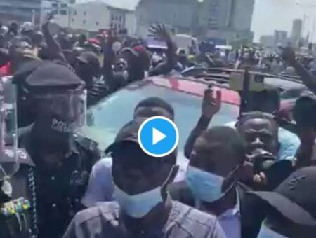 Lagos Governor Sanwo-Olu 'Disgraced' By #EndSARS Protesters (Video)