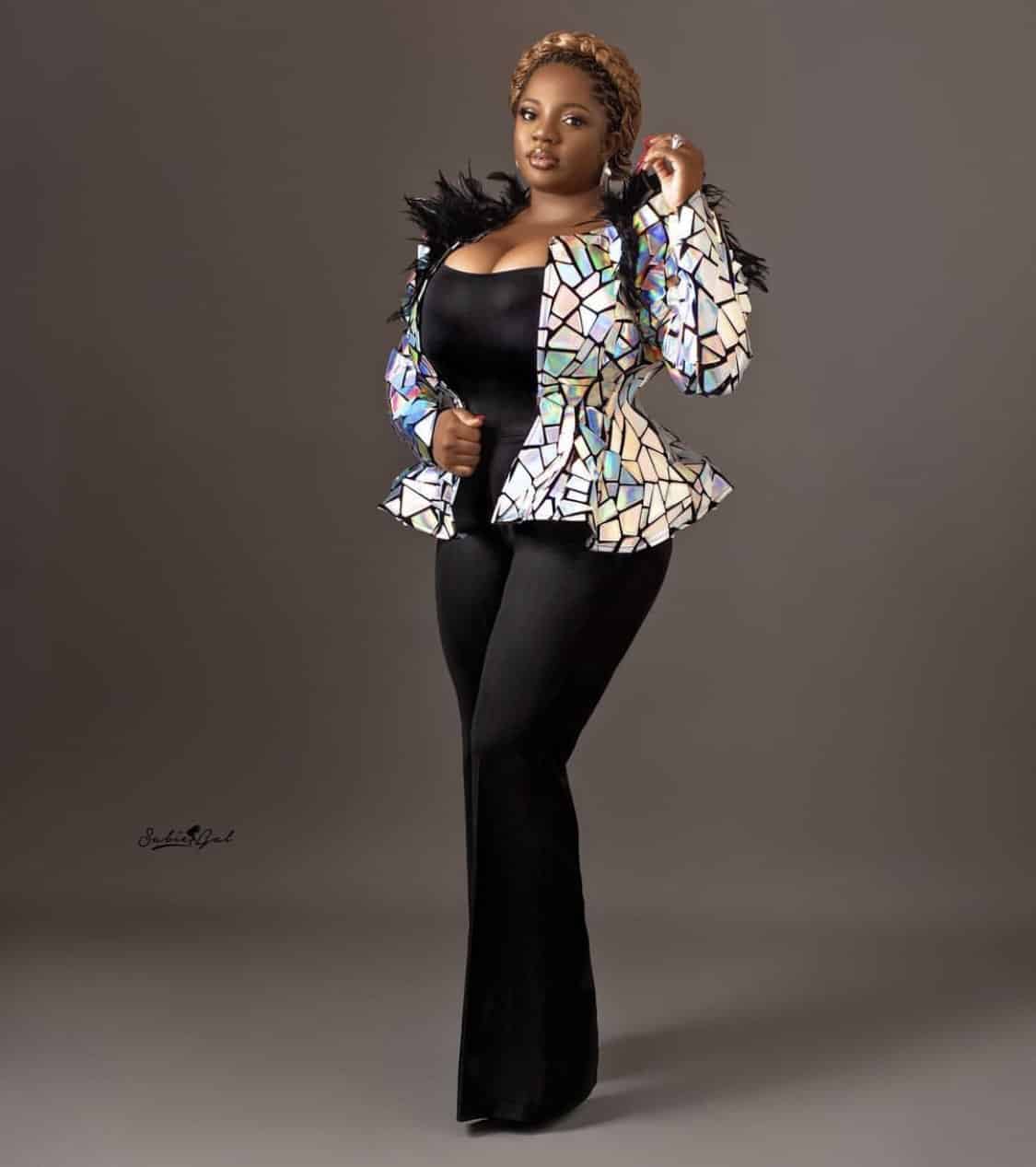 Ex-BBNaija Star, Dorathy Sets Twitter On Fire With Hot Photos