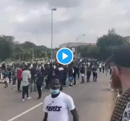 BREAKING: #EndSARS Protest Hits Ibadan, Oyo State (Photos, Videos)