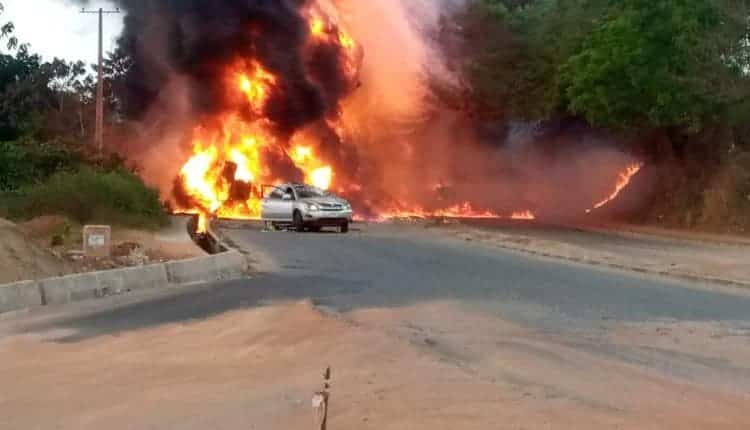 BREAKING: Tanker Explodes In Ogun, One Dead, Scores Of Cars Burnt (Video)