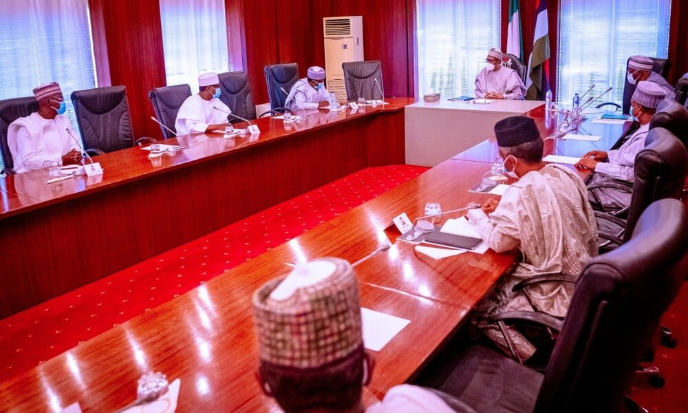 President Buhari Meets Northern Governors Behind Closed Door