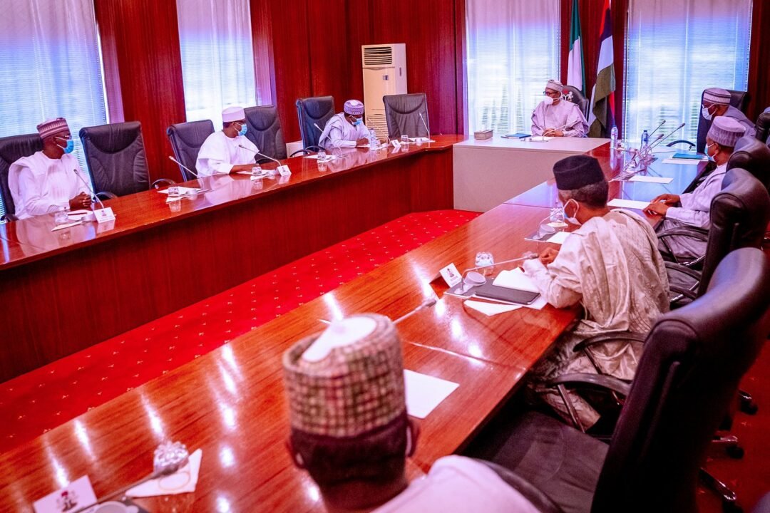 President Buhari Meets Northern Governors Behind Closed Door