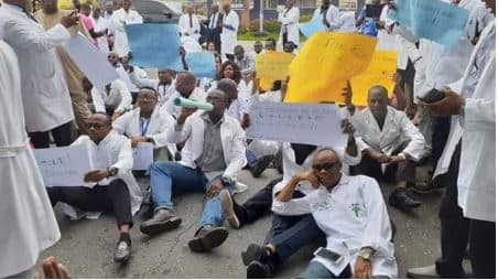 BREAKING: Nigerian Doctors Suspend Nationwide Strike