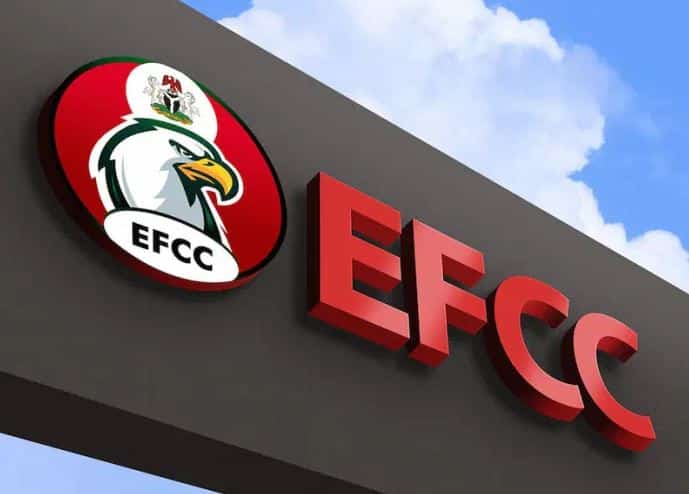 BREAKING: Former Governor Arrested By EFCC For Fraud