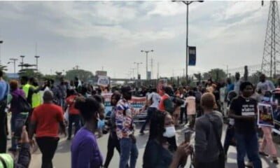 BREAKING: Heavy Gunshots Rock June 12 Protest In Lagos (Video/Photos)