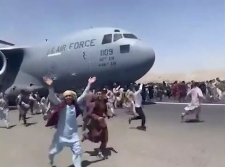 People fall from plane