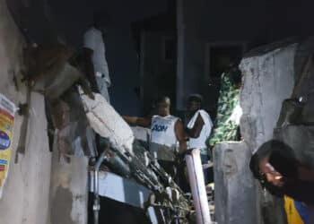 BREAKING: Two Children Killed In Lagos Building Collapse