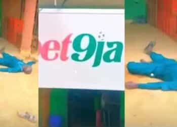 Watch As Man Collapses At Bet9ja Shop After Losing N200k Loan [Video]