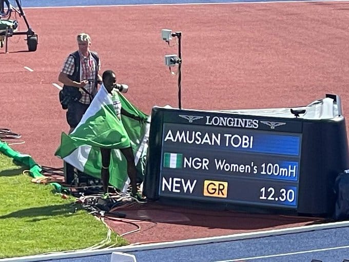 BREAKING: Tobi Amusan Sets New Record, Wins Commonwealth Games Gold [Video]