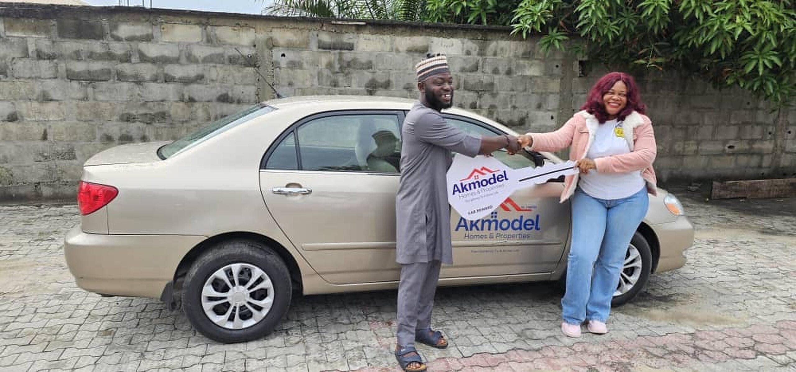 Akmodel Groups MD Presents Car Gift To Top Realtor [Photos]