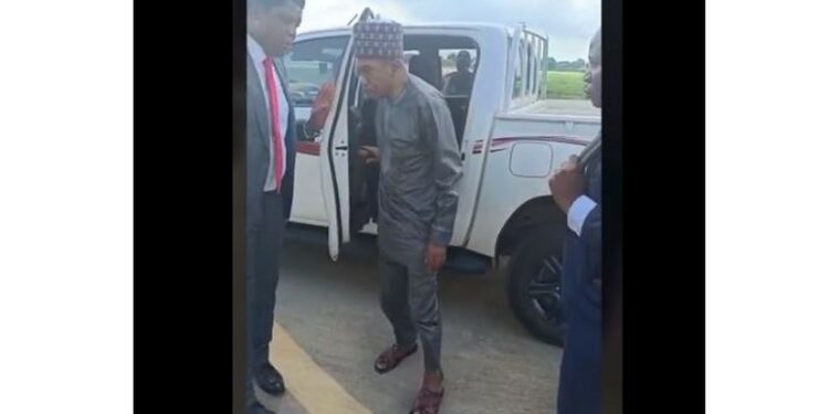 Watch The Moment DSS Arrested Suspended CBN Governor Godwin Emefiele [Video]