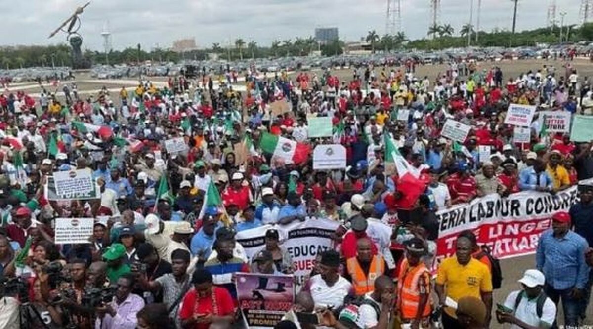 BREAKING: Tension As Labour Unions Shut Down Abuja Airport