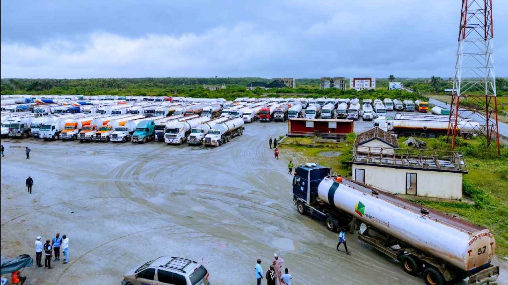 300 Trucks in Dangote Refinery To Lift Petrol – NNPC Reveals