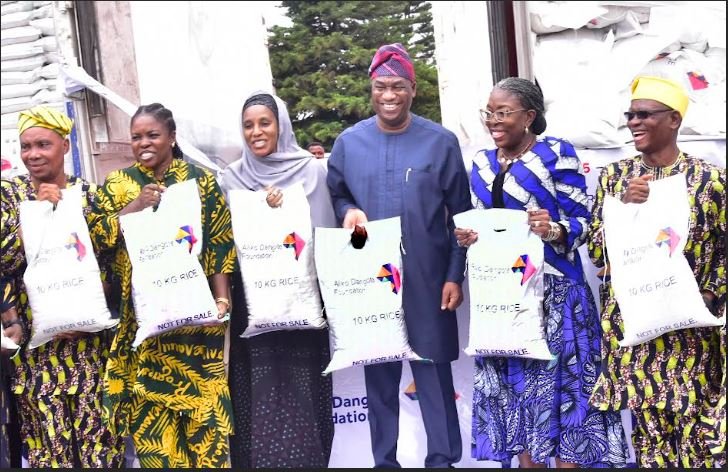 Palliatives: Dangote Donates 80,000 Bags of Rice to Lagos Residents