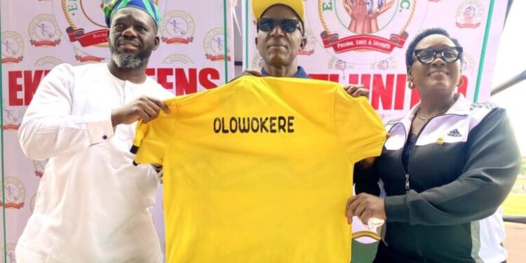 Shooting Stars Coach Akin Olowokere Slumps, Dies During Training