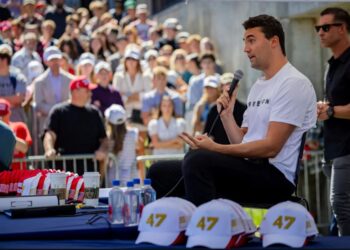 Trump Ally Charlie Kirk Shot Dead While Speaking On Gun Violence [Video]