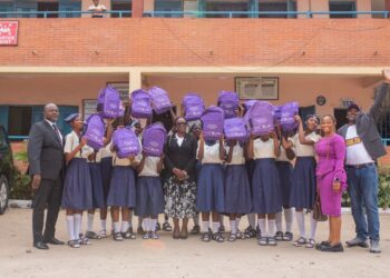 Polaris Bank, Evolve Charity Trust Empower 1,000 Students With School Essentials