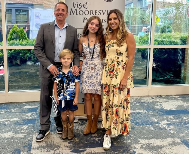 BREAKING: Popular NASCAR Driver Greg Biffle, Wife & Kids Killed in North Carolina Plane Crash [Video]