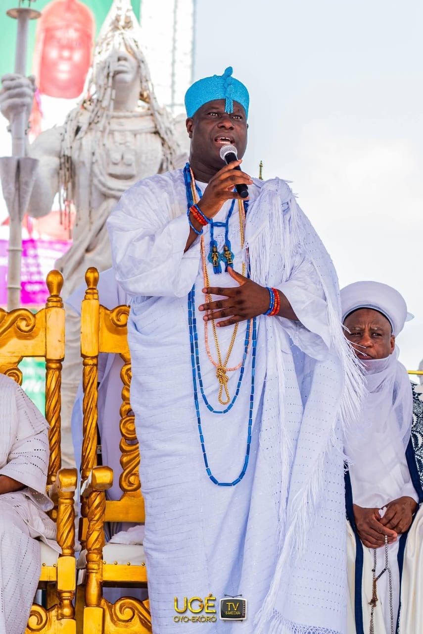 Akmodel Group MD Felicitates Ooni of Ife on His 10th Coronation Anniversary