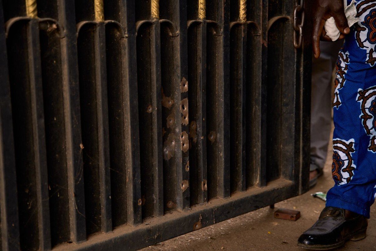 BREAKING: Peter Obi, ADC Leaders Attacked in Edo State [Video, Photos]