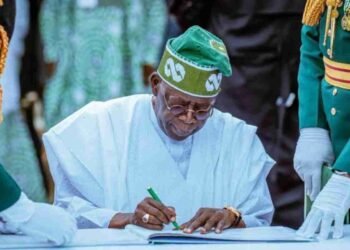 Tinubu Signs Executive Order for Remittance of Oil and Gas Revenue