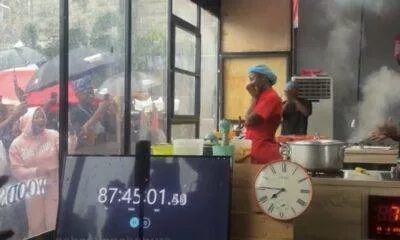 ‪BREAKING: Nigerian Chef Hilda Baci Beats Lata Tondon, Creates New Guinness World Record ‬